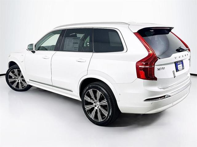 Photo of 2025 Crystal White Pearl Volvo XC90 Plug-In Hybrid