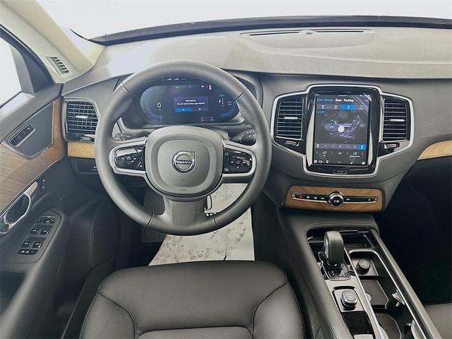 Photo of 2025 Crystal White Pearl Volvo XC90 Plug-In Hybrid