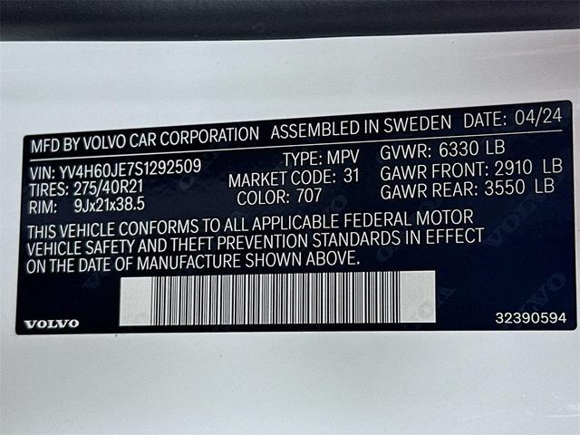 Photo of 2025 Crystal White Pearl Volvo XC90 Plug-In Hybrid
