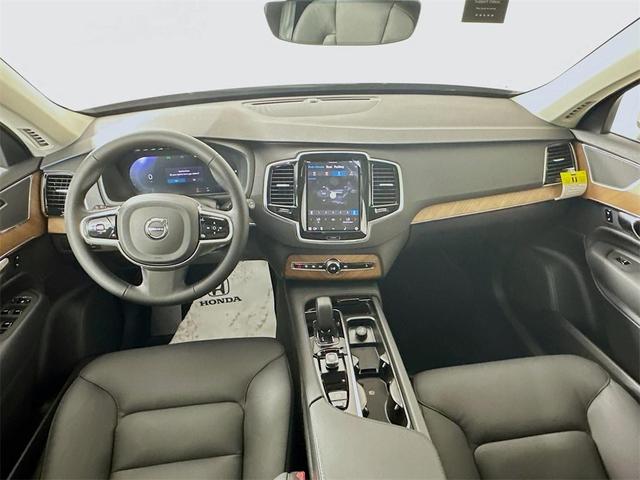 Photo of 2025 Crystal White Pearl Volvo XC90 Plug-In Hybrid