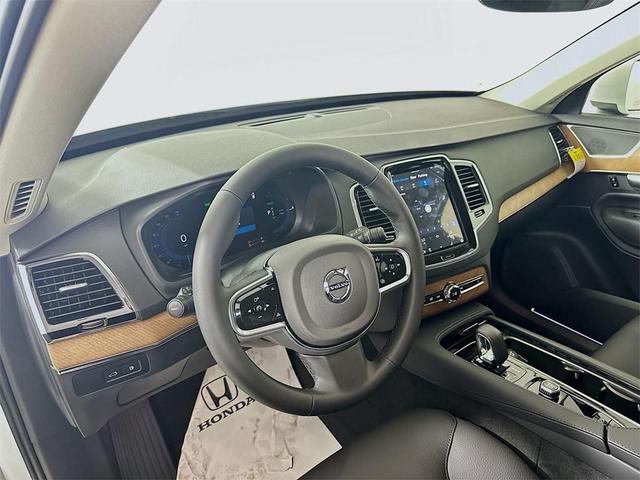 Photo of 2025 Crystal White Pearl Volvo XC90 Plug-In Hybrid