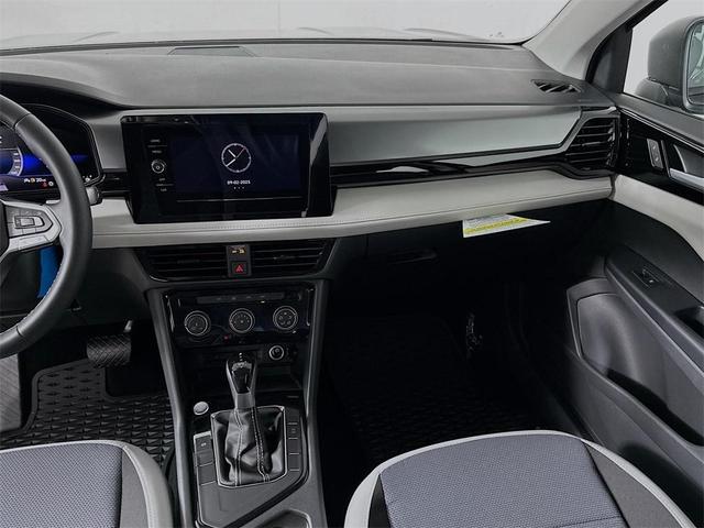 Photo of 2025 Deep Black Pearl Effect Volkswagen Taos