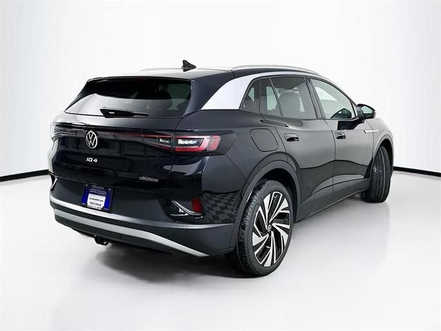 Photo of 2025 Deep Black Pearl Effect Volkswagen ID.4