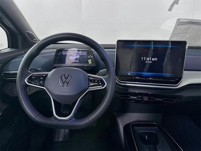 Photo of 2025 Deep Black Pearl Effect Volkswagen ID.4