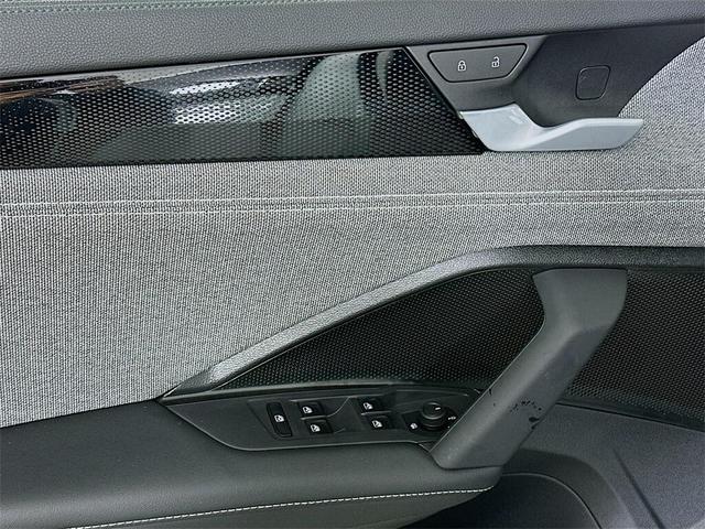 Photo of 2025 Pure White Volkswagen Tiguan