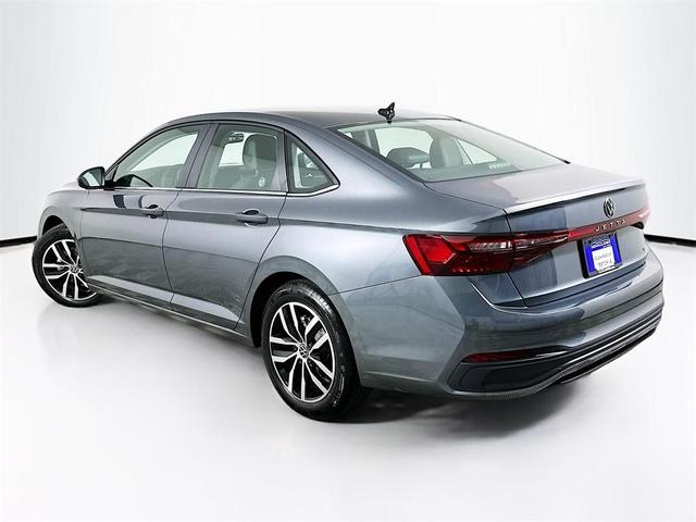 Photo of 2025 Platinum Gray Metallic Volkswagen Jetta