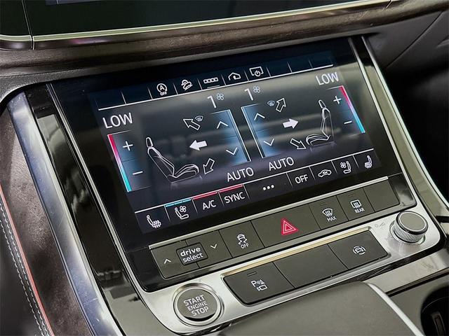 Photo of 2025 Glacier White Metallic Audi Q7