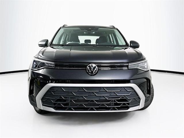 Photo of 2025 Deep Black Pearl Effect Volkswagen Taos