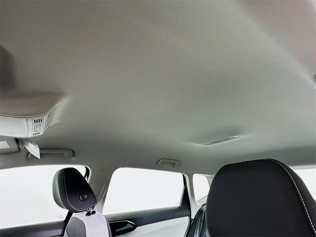 Photo of 2025 Deep Black Pearl Effect Volkswagen Taos