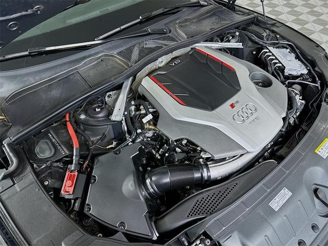 Photo of 2023 Mythos Black Metallic Audi RS 5