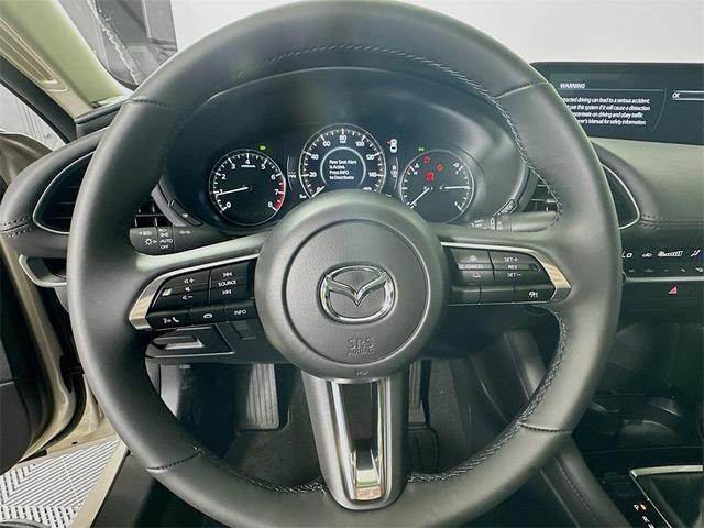 Photo of 2025 Platinum Mazda Mazda3