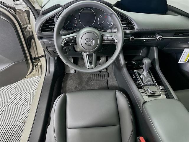 Photo of 2025 Platinum Mazda Mazda3
