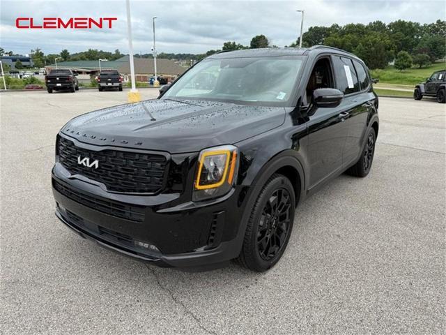 Photo of 2022 Ebony Black Kia Telluride