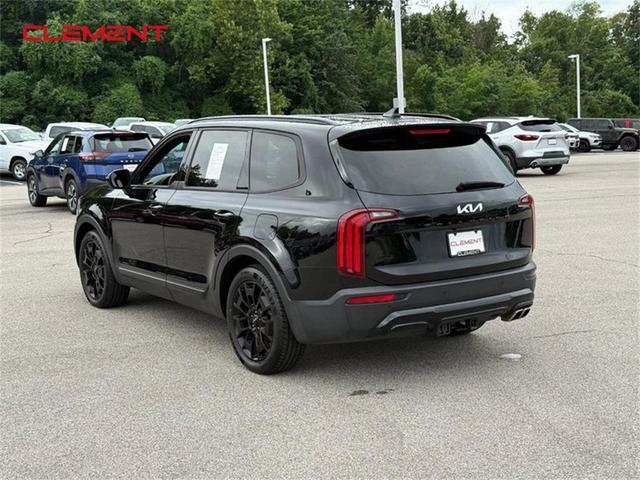 Photo of 2022 Ebony Black Kia Telluride