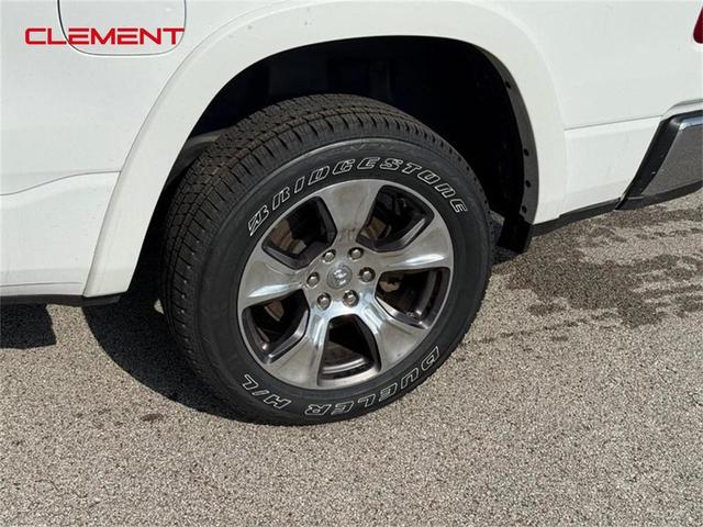 Photo of 2022 Bright White Clearcoat RAM 1500