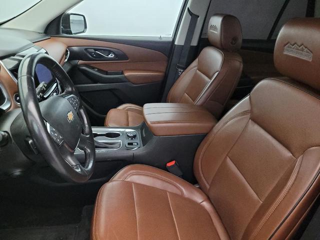 Photo of 2019 Mosaic Black Metallic Chevrolet Traverse