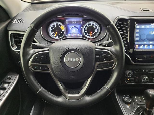 Photo of 2019 Diamond Black Crystal Pearlcoat Jeep Cherokee