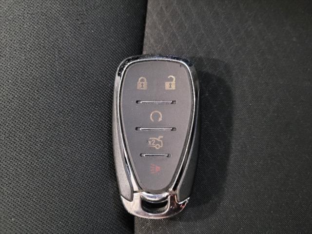 Photo of 2022 Silver Ice Metallic Chevrolet Malibu