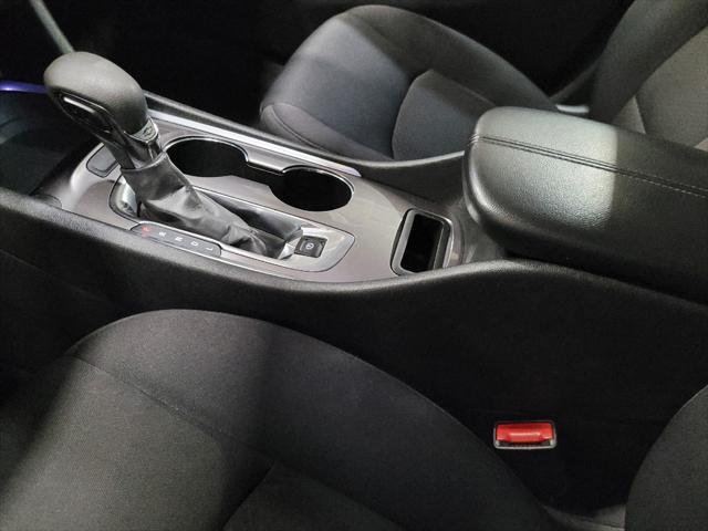 Photo of 2022 Silver Ice Metallic Chevrolet Malibu