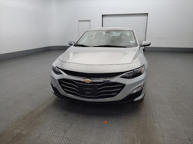 Photo of 2022 Silver Ice Metallic Chevrolet Malibu