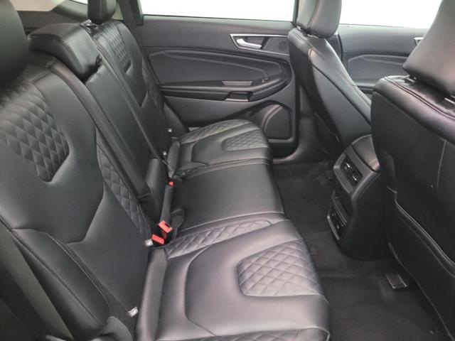 Photo of 2023 Iconic Silver Metallic Ford Edge