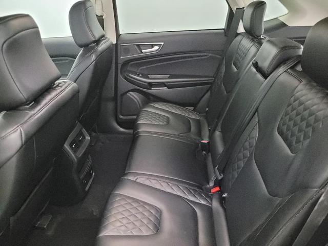 Photo of 2023 Iconic Silver Metallic Ford Edge