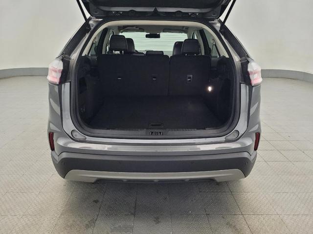 Photo of 2024 Carbonized Gray Metallic Ford Edge