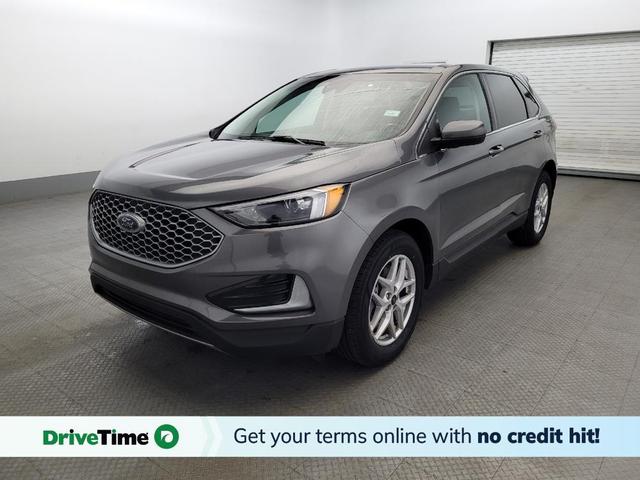 Photo of 2024 Carbonized Gray Metallic Ford Edge