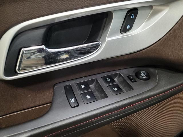 Photo of 2013 Black Chevrolet Equinox