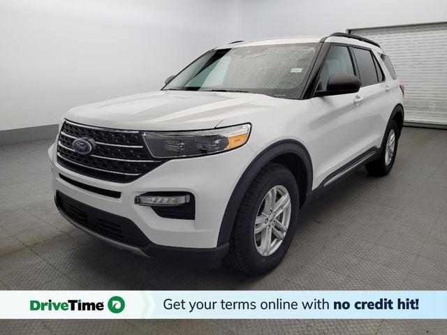 Photo of 2023 White Ford Explorer
