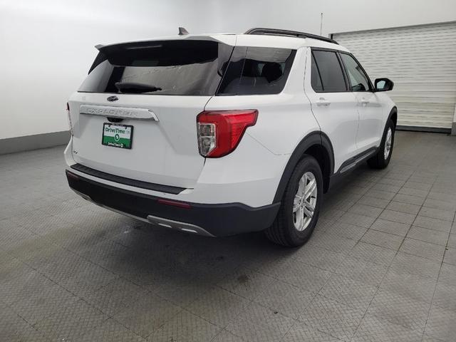 Photo of 2023 White Ford Explorer