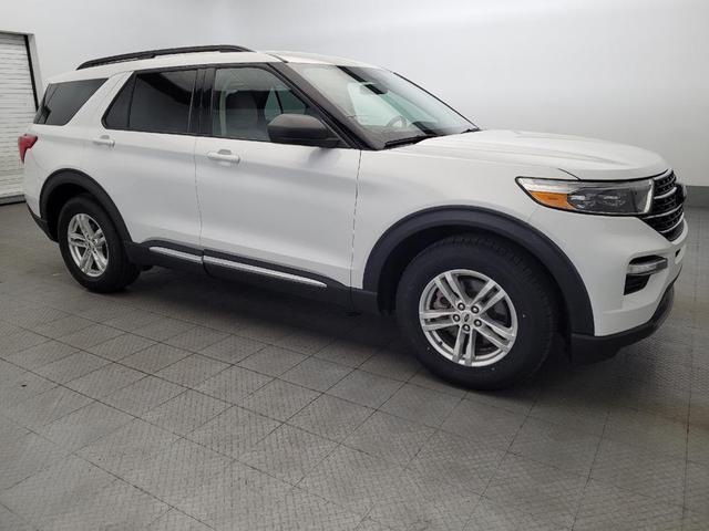 Photo of 2023 White Ford Explorer