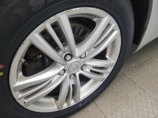 Photo of 2013 Liquid Platinum INFINITI G37x
