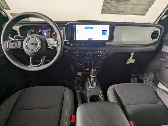 Photo of 2025 Black Clearcoat Jeep Gladiator