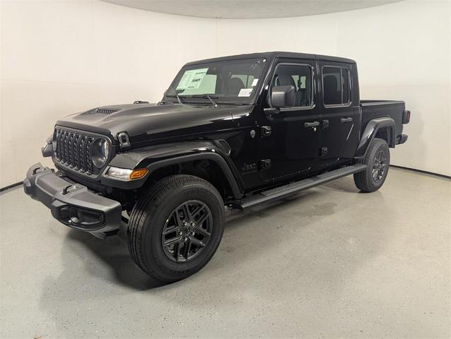Photo of 2025 Black Clearcoat Jeep Gladiator