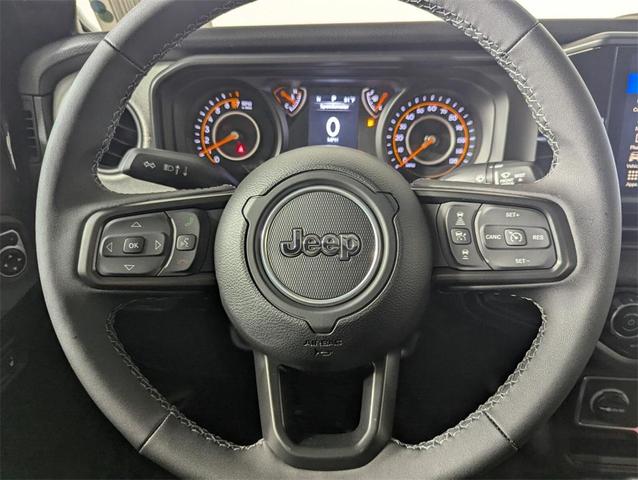 Photo of 2025 Black Clearcoat Jeep Gladiator