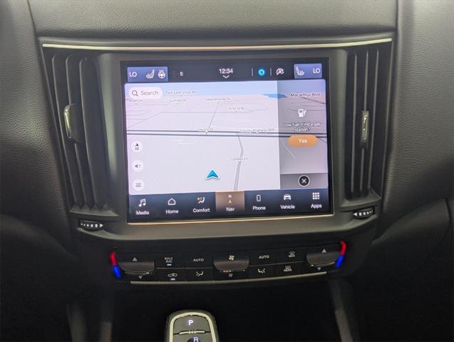 Photo of 2022 Nero Ribelle Metallic Maserati Levante