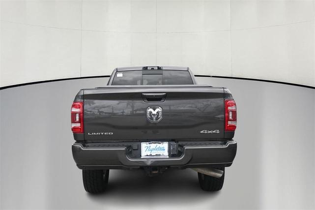 Photo of 2024 Granite Crystal Metallic Clearcoat RAM 2500