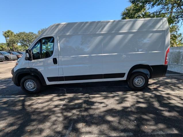 Photo of 2025 Bright White Clearcoat RAM ProMaster 2500