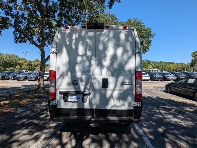 Photo of 2025 Bright White Clearcoat RAM ProMaster 2500
