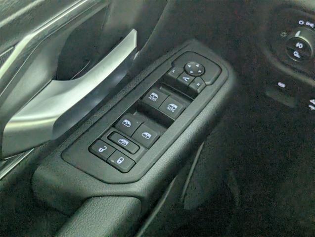Photo of 2025 Hydro Blue Pearlcoat RAM 1500
