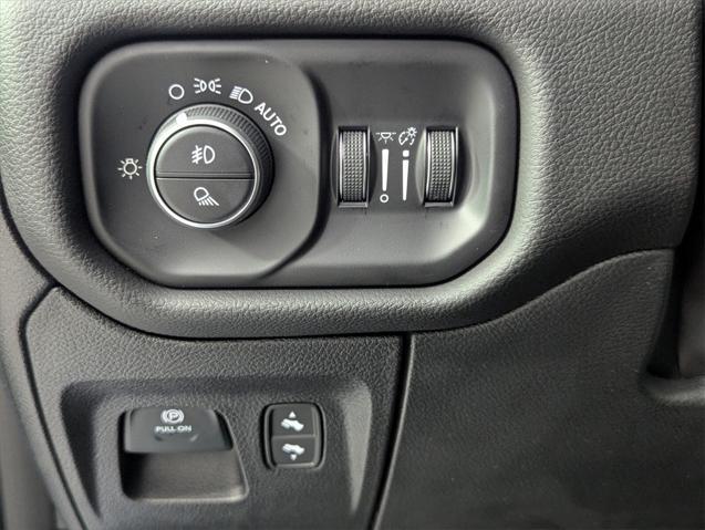 Photo of 2025 Hydro Blue Pearlcoat RAM 1500