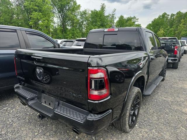 Photo of 2022 Diamond Black Crystal Pearlcoat RAM 1500