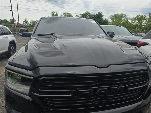 Photo of 2022 Diamond Black Crystal Pearlcoat RAM 1500