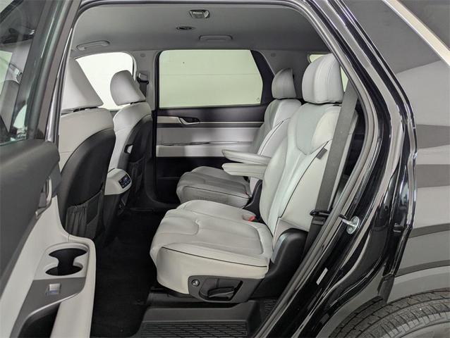 Photo of 2024 Abyss Black Pearl Hyundai PALISADE