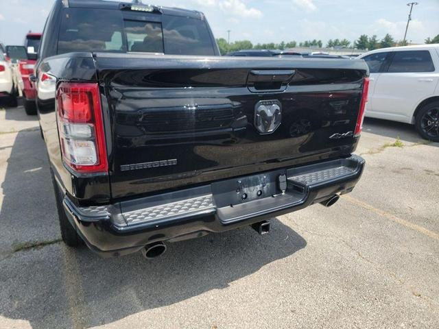 Photo of 2022 Diamond Black Crystal Pearlcoat RAM 1500