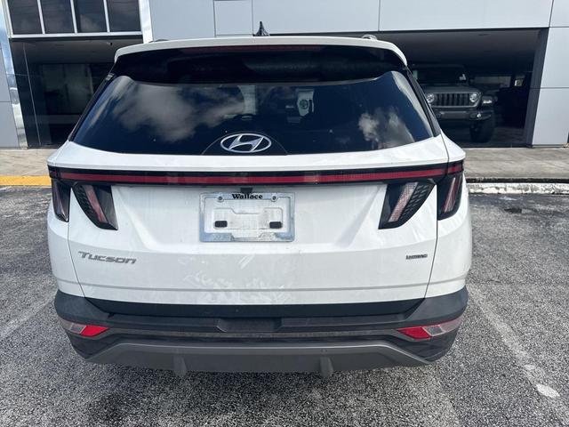 Photo of 2023 Serenity White Pearl Hyundai TUCSON
