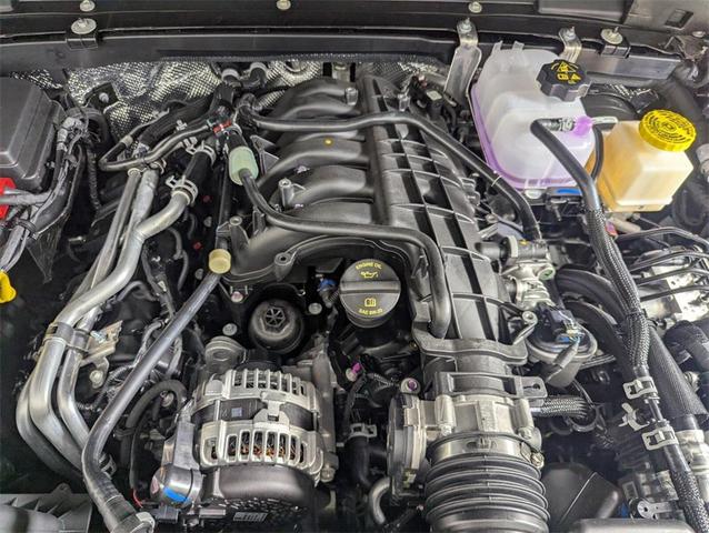 Photo of 2025 Granite Crystal Metallic Clearcoat Jeep Gladiator