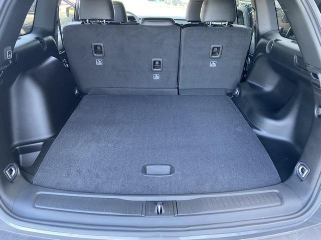 Photo of 2025 Baltic Gray Metallic Clearcoat Jeep Grand Cherokee