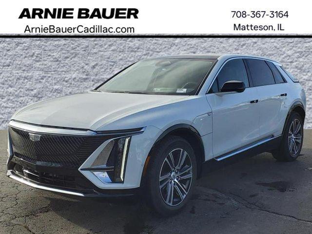 Photo of 2025 Crystal White Tricoat Cadillac LYRIQ